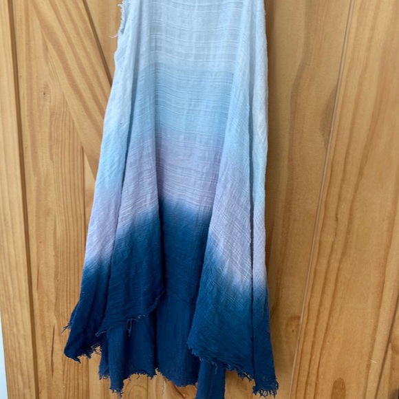Ombré Distressed Altar’d State Dress | Medium - Picture 4 of 4